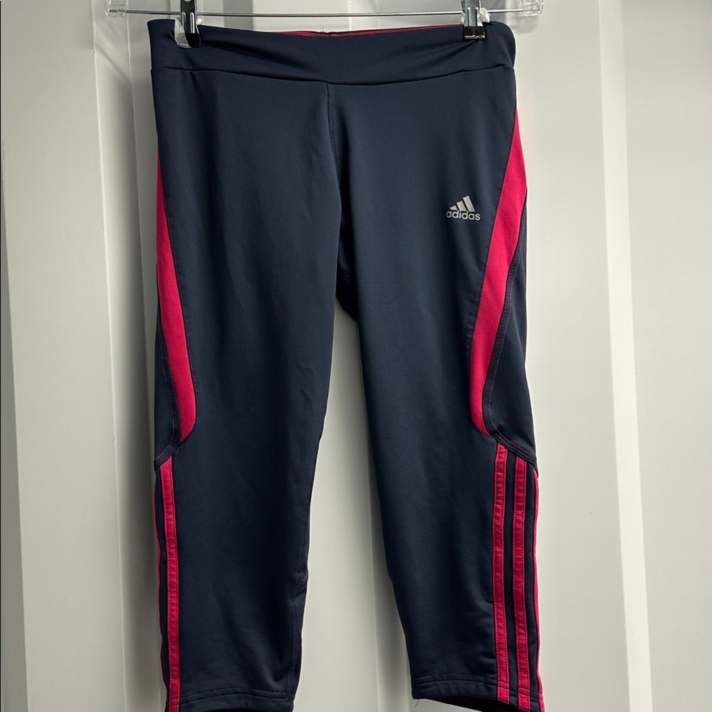 Adidas capri leggings, ladies medium